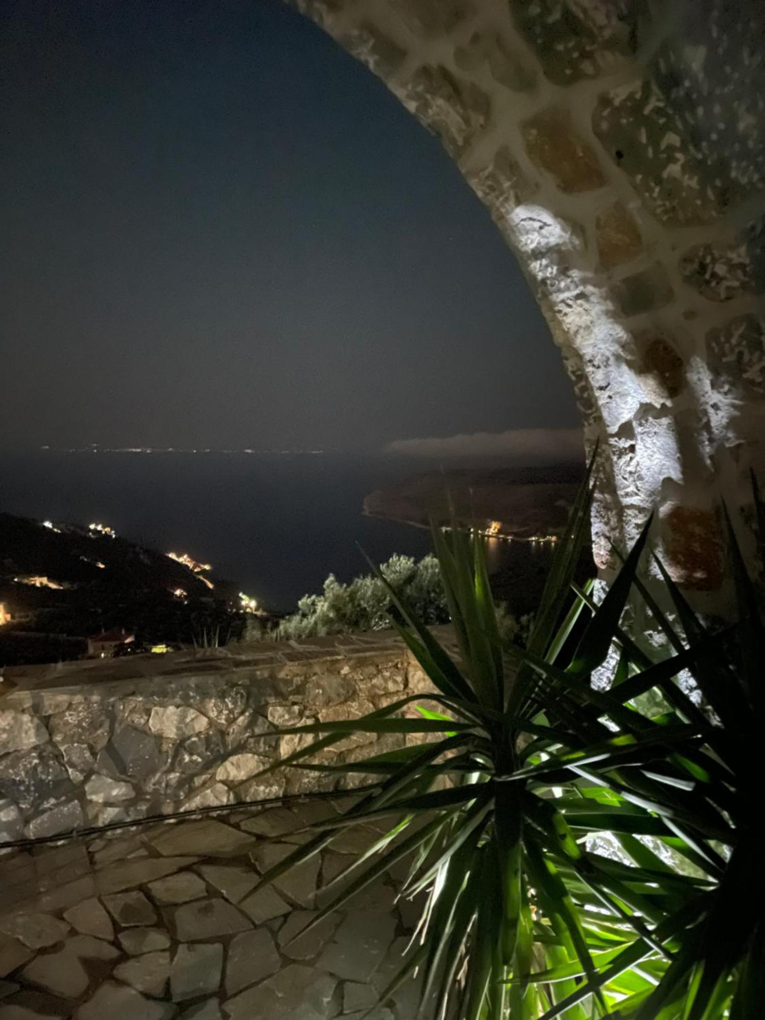 אראופוליס Πύργος Παραδοσιακός Με Μαγευτική Θέα - Villa Traditional Tower With Amazing Sea View מראה חיצוני תמונה